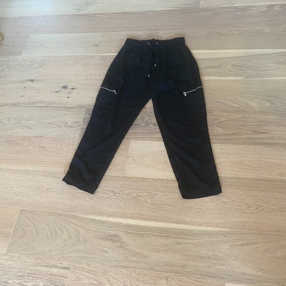 Express Black Pull On Lightweight Cargo Pants Size Medium - Picture 2 of 11